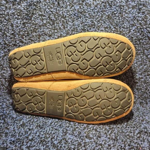 UGG Ascot Men's Size 11 US Chestnut Suede Slip On Sheepskin Lined Moc Toe Shoes - Picture 2 of 10
